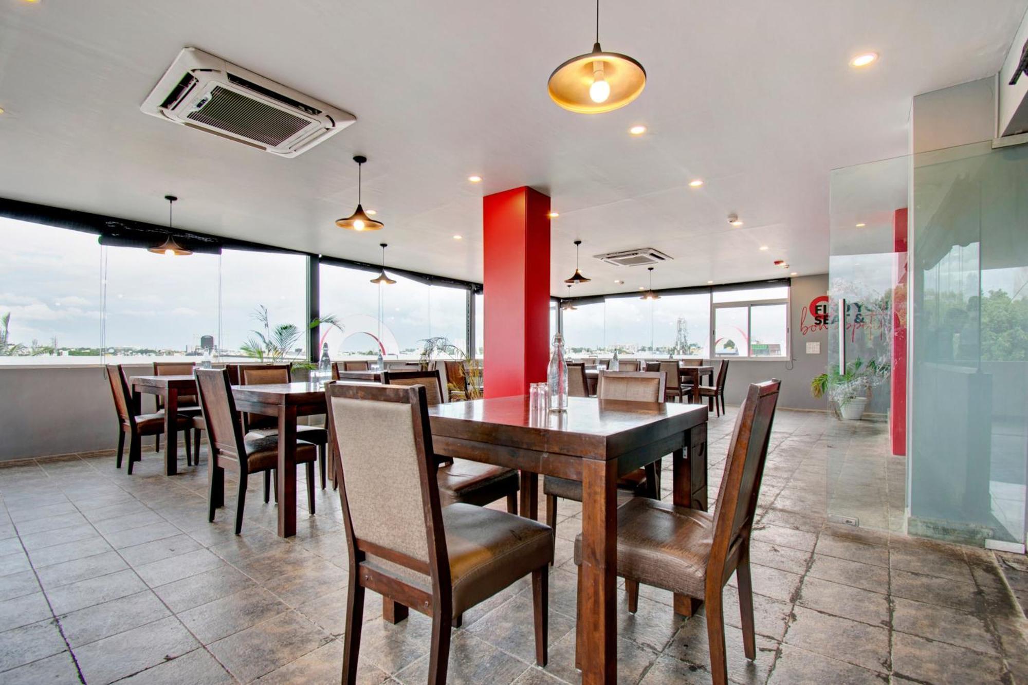 Super Townhouse Ulsoor Hotel Bangalore Ngoại thất bức ảnh