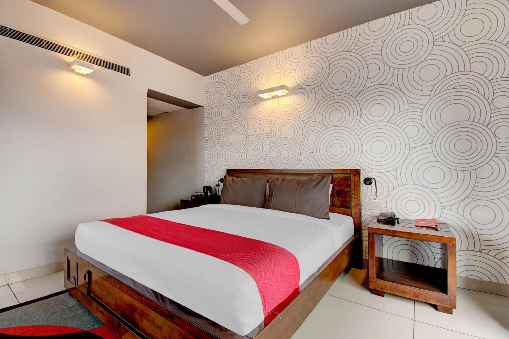 Super Townhouse Ulsoor Hotel Bangalore Ngoại thất bức ảnh
